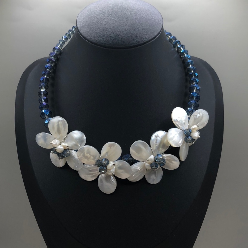 Artisan Memory Coil Wrap Necklace Mop Flowers And Crystal Beads.